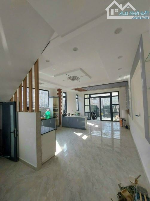 GIẢM GIÁ NHANH NHÀ Ở SÂN Ô TÔ ĐƯỜNG NHƯẠ P7 - 4