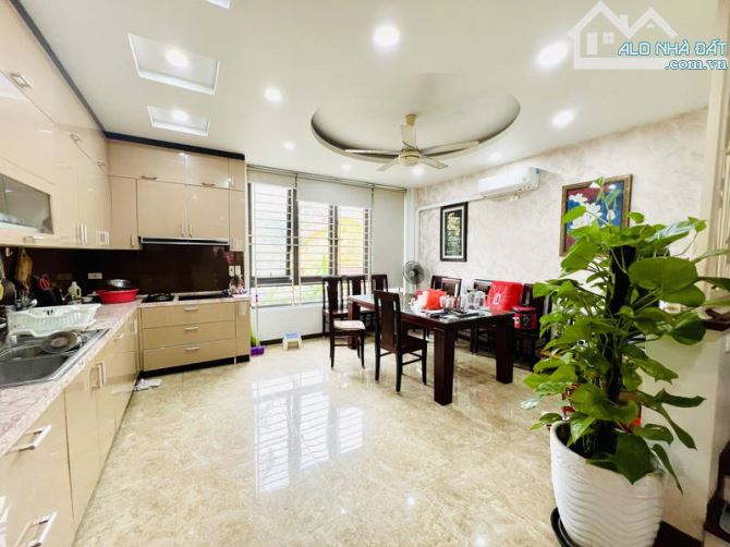 Nhà đẹp// ngõ rộng//thông tứ tung//full nội thấy- tiên ích// xe oto 29 chỗ vào nhà - 4