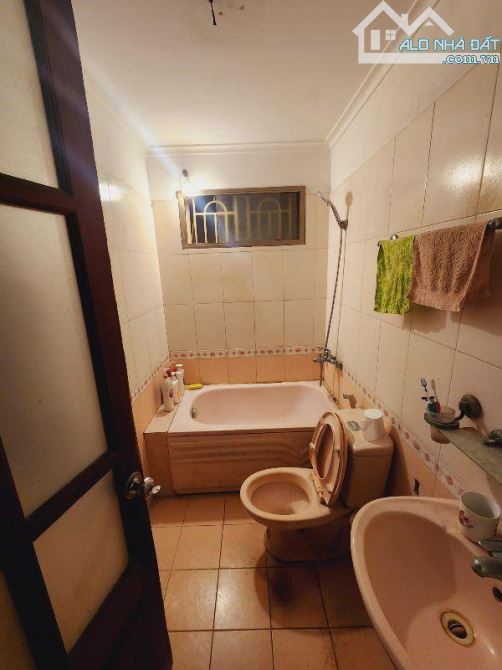 BÁN NHÀ NGÕ 159 CHÙA LÁNG, Ô TÔ ĐỖ CỬA, PHÂN LÔ, KINH DOANH  50m2 4T MT 4,6 15,5 tỷ. - 4