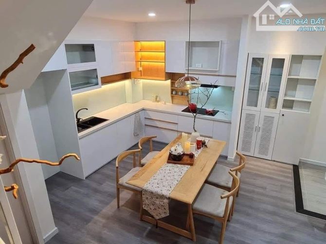 Bán nhà 4 tầng mới đẹp xịn đối diện Nhà hát Hòa Bình Quận 10 - 4