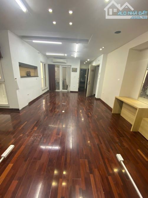 Cho thuê sàn VP tại Trần Duy Hưng diện tích 30m 55m 65m2 trong tòa nhà 131m2 x 6T mt 13m - 4