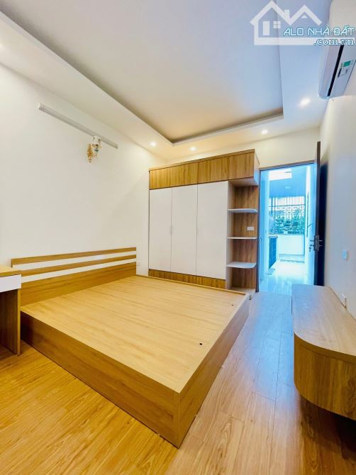 Bán nhà phố Khâm Thiên 46m 3 tầng - Tặng nội thất giá 6.65 tỷ - 4