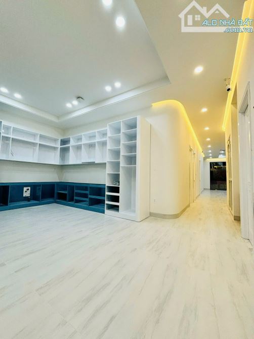 Cho thuê nhà mặt tiền số 5 Đặng Tất, Phường Tân Định, Quận 1,TP Hồ Chí Minh dt:14x25m - 4