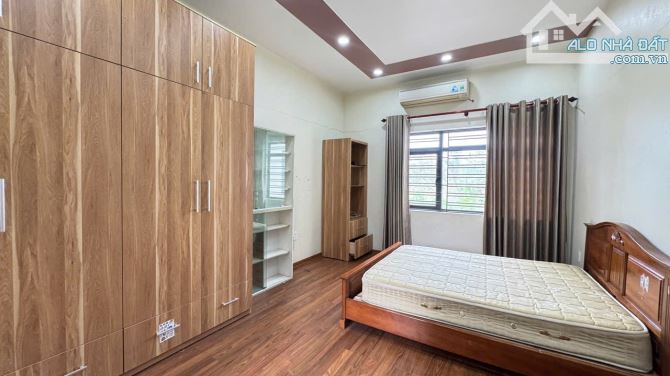Bán biệt thự mặt đường Tuyến 2 Lê Hồng Phong - DT 170m - Mt 9m - Giá Tốt - 4