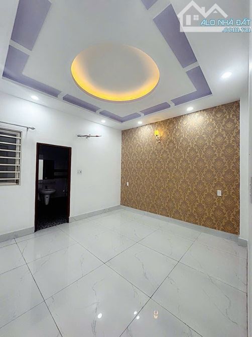 NHÀ 4 TẦNG GẦN LÊ VĂN QUỚI – ĐƯỜNG XE TẢI 8M – 4x20 – 6.25 TỶ – SỔ HOÀN CÔNG ĐỦ  + Vị trí: - 4