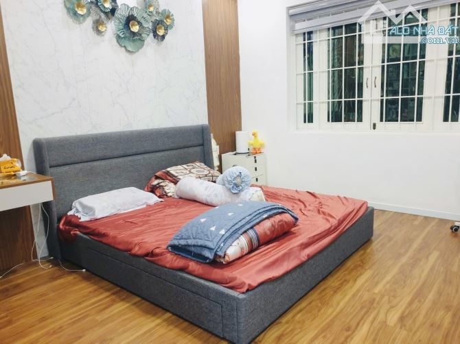 BÁN NHÀ,TRẦN XUÂN SOẠN,103m2,chỉ 10 TỶ - 4