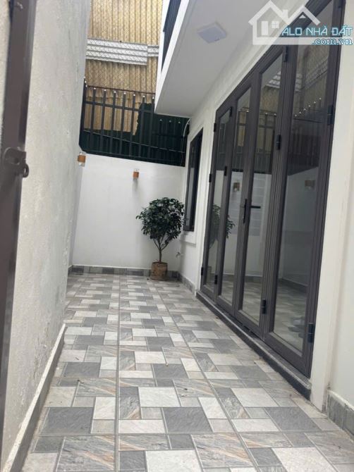 🚨 NHÀ 6 TẦNG - THANG MÁY – 52m2 – 3 MẶT THOÁNG - GIA THỤY - LONG BIÊN - 4