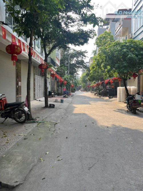 BÁN 5 MẢNH ĐẤT PHÂN LÔ VỈA HÈ TRUNG TÂM HÀ ĐÔNG XÂY ĐƯỢC 7 TẦNG T.May GIÁ CHỈ TỪ HƠN 9 TỶ - 4