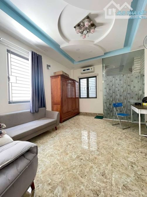 BÁN NHÀ NGAY ĐỘC LẬP - TÂN PHÚ - HẺM XE TẢI - 80M2 - 4 TẦNG - TẶNG NỘI THẤT - 8.X TỶ TL - 4