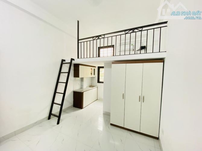 NGƯỜI ĐẸP TRIỀU KHÚC - CCMN MỚI CỨNG 8 TẦNG DT SD 43M2 DÒNG TIỀN 500 TRIỆU/NĂM GIÁ CHỈ 9,9 - 4