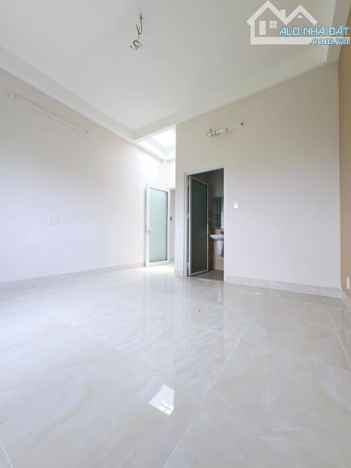 XE HƠI 2 LÀN - NHÀ ĐẸP 2 TẦNG - 70m2 - LONG BÌNH QUẬN 9 - CHỈ 4TỶ4 - 4