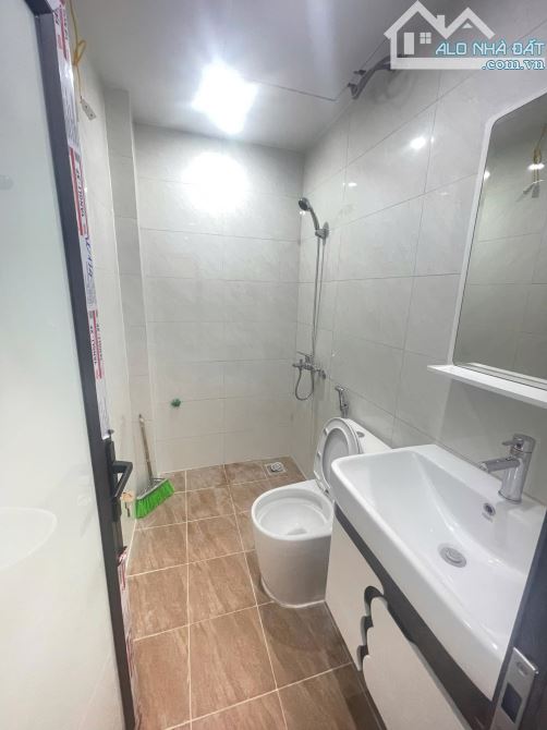 TÂY SƠN  30M2 4T OTO VÀO NHÀ -  NHÀ MỚI - LÔ GÓC - FULL NỘI THẤT CHỈ 7.4 TỶ - 4