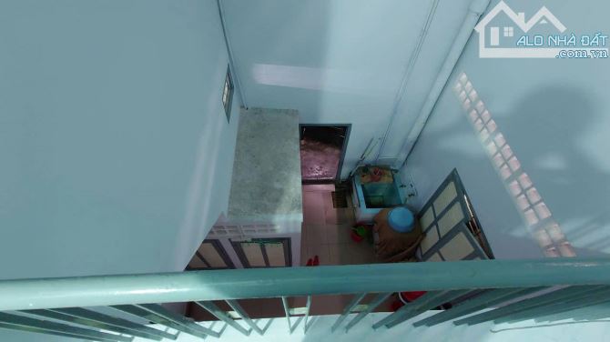 🏷 Bán gấp trong tháng – Nhà LÔ GÓC HAI MẶT HẺM –Đối diện Chợ Lê Văn Sỹ,  Q3 -  Sân rộg - 4