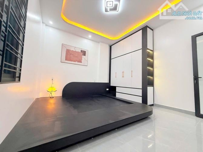 Nhà xây mới sân cổng độc lập ngõ nông đỗ cửa phố Lê Lợi - 5