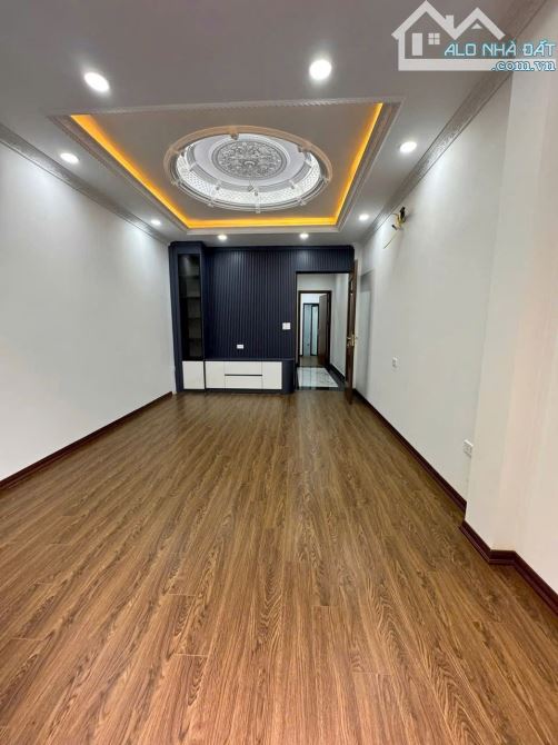 Tựu Liệt - Thanh Trì 51m x 5 tầng, mặt tiền 3.5m, giá 8.8 tỷ thương lượng - 5