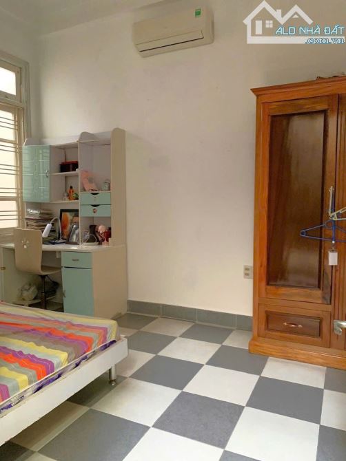 NHÀ 3 TẦNG MẶT TIỀN KINH DOANH ĐƯỜNG ĐÀO TẤN- 7.x tỷ - 5