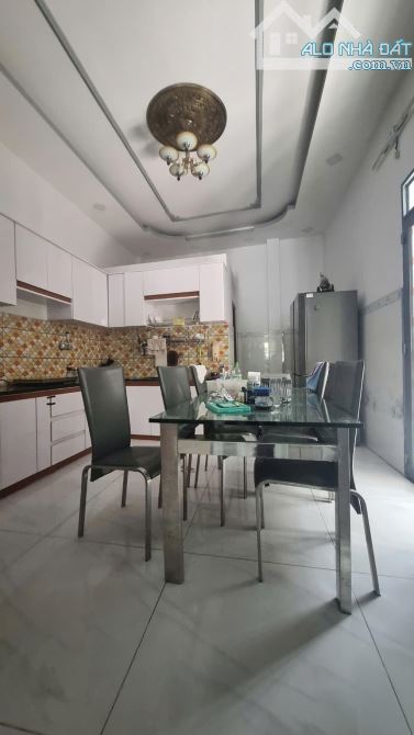 💒 Mặt tiền Lưu Hữu Phước ,P15 Q8, DT 4 x 21, 4 tầng. Giá 6,7 tỷ TL.   ✅ Diện tích: 83.2m2 - 5