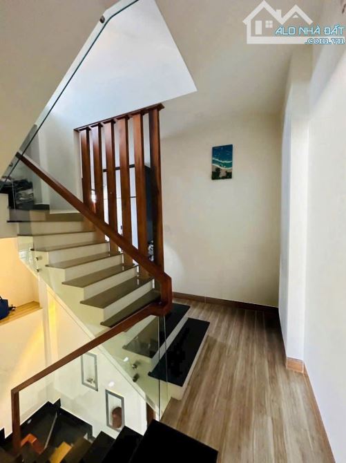Bán nhà đẹp 4 tầng hẻm đường 2/4, P.Vạn Thắng, Nha Trang - 5