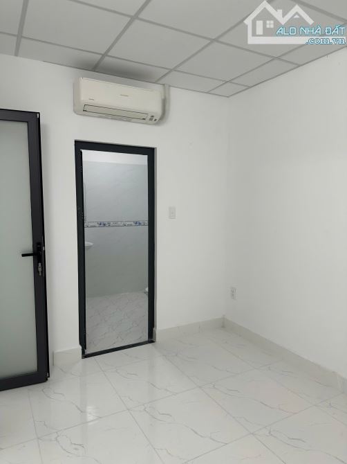 Cho Thuê Căn Hộ 2 Phòng Ngủ Có Nội Thất Chung Cư Hồng Loan 5c - 5