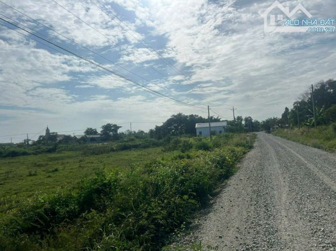 Bán 2,7 Sào Đất Lô 2 Đinh Công Tráng Tân Tiến Ngang 64x51 Gần Biển Giá 2,2 Tỷ - 5