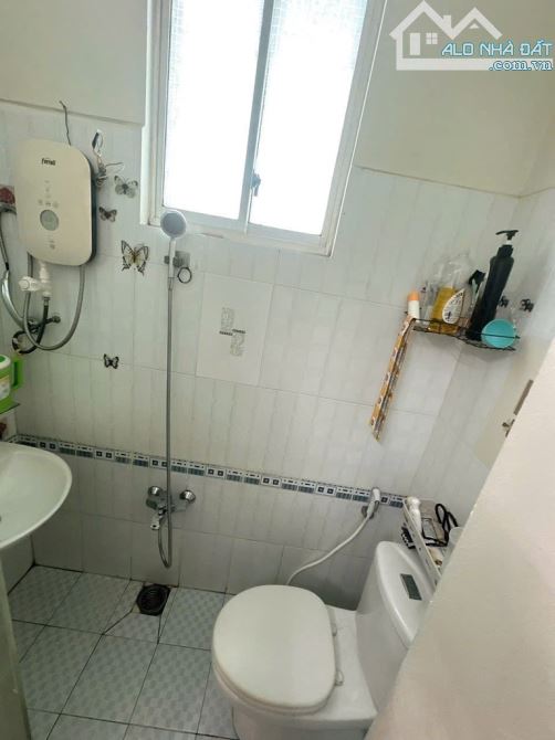BÁN NHÀ MẶT TIỀN HẺM ĐƯỜNG ĐOÀN VĂN BƠ F14. Q4 - 4 TẦNG BTCT - 72m2 - 5