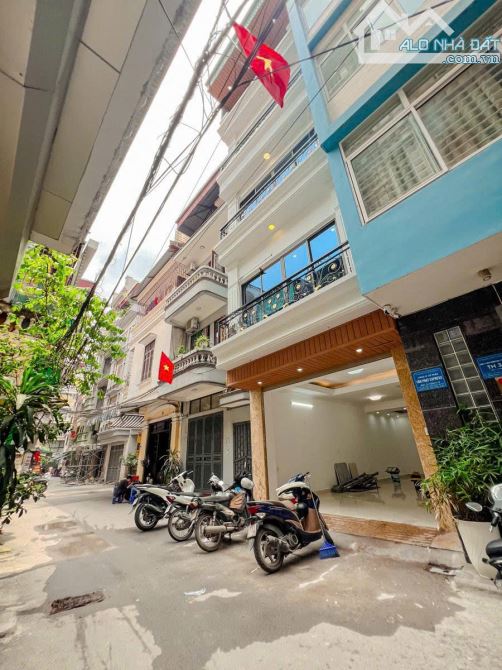 Bán Nhà Hoàng Văn Thái  Thanh Xuân 50m2 x 5T x MT 4,7m - 21,6Tỷ . - 5