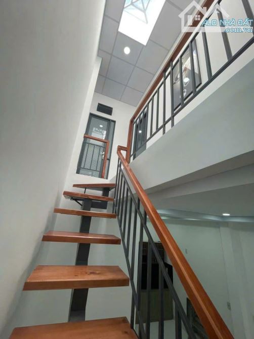 BÁN NHÀ TRUNG TÂM NHA TRANG HẺM 2 THÁNG 4 VẠN THẠNH - 5