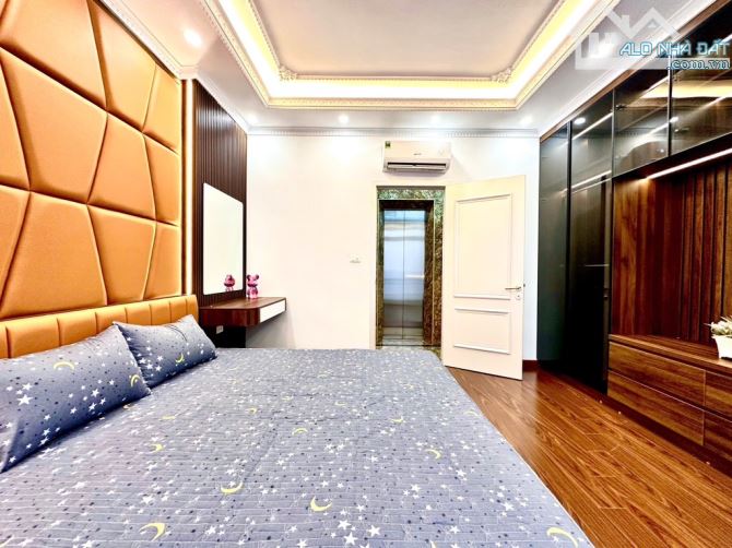 NHÀ ĐẸP YÊN HOÀ , VỊ TRÍ VÀNG - FULL NỘI THẤT XỊN - 30M -GIÁ 10.5 TỶ - 5