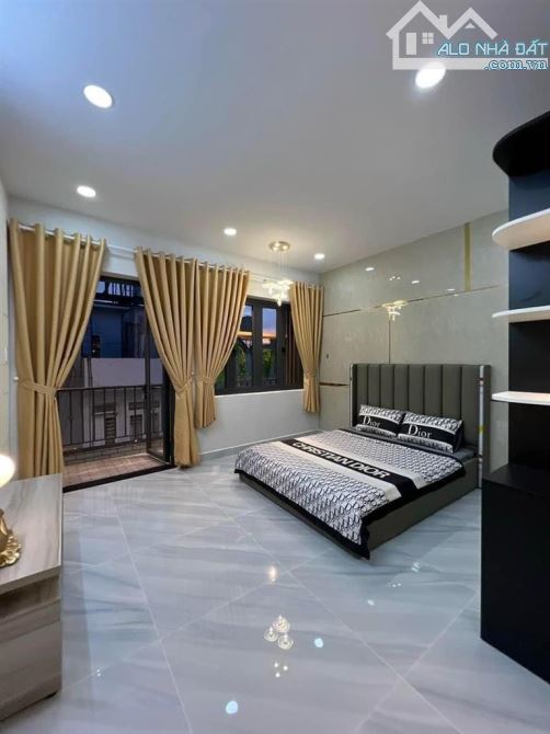 Bán nhà HXH đường Cống Lở, P15, quận Tân Bình. DT: 37m2 x 5 tầng -4,4x 8,5 Giá 6.27 tỷ TL - 5