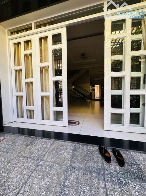 Định cư gấp bán Biệt thự Phú Nhuận, dt: 8m x 20m, 4 tầng, nội thất hiện đại, Giá chỉ 22 tỷ - 5