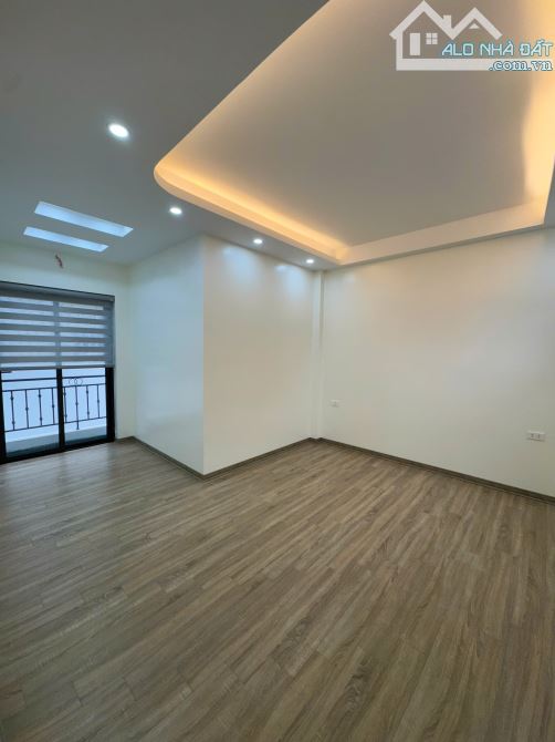 Bán nhà Ngọc Lâm, Mới kính Kong, DT 60m2 x 6 tầng x thang máy x 3 thoáng, nội thất cơ bản, - 5