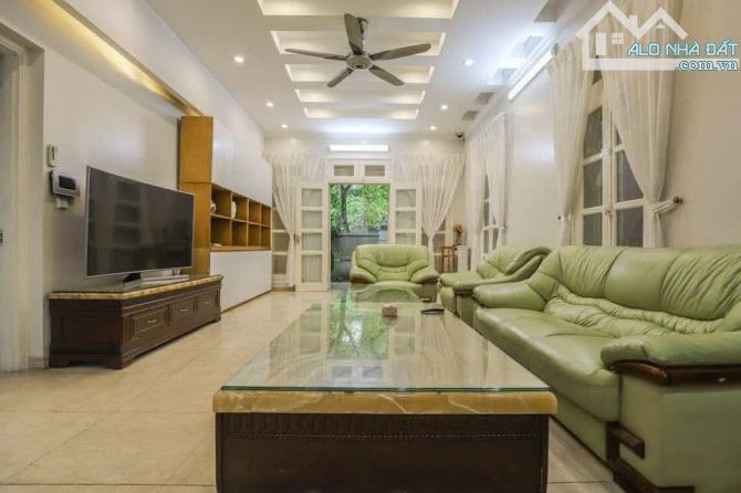 Bán biệt thư Ciputra dt 230m 3 tầng 10m mặt tiền giá  61 tỷ tây hồ Bắc Từ Liêm - 5