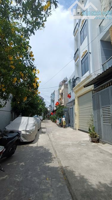 Nhà Hẻm Ô tô Đường Số 4, 4Lầu, 4 P.Ngủ, Sổ Hồng Hoàn Công đầy đủ - 5.2 tỷ (T.Lượng) - 5