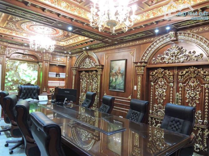 Biệt thự dát vàng trung tâm Gò Vấp - 563m2 - Hoàn công đủ - Sổ riêng - 37.9 tỷ (tl) - 5