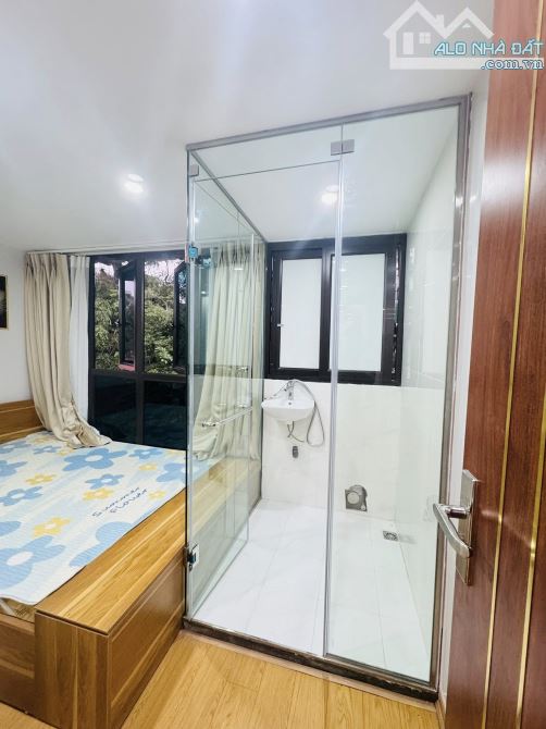 BÁN NHÀ TẬP THỂ MẶT PHỐ THÁI THỊNH 62m 3tỷ - SÂN CHƠI CHÂN CẦU THANG NỘI THẤT CAO CẤP - 5