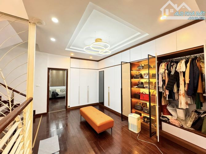 BÁN NHÀ RIÊNG NGUYỄN CHÍ THANH - 55M2 - 6 TẦNG - Ô TÔ VÀO NHÀ CHỈ HƠN 17 TỶ - 5
