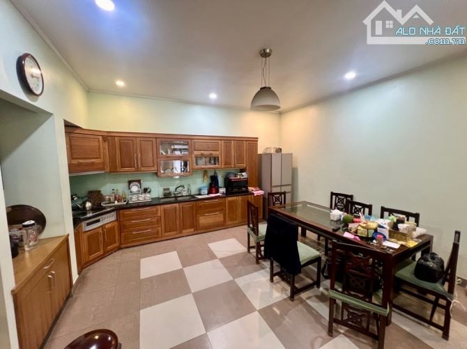 Nhà liền kề Lạc Trung Hai Bà Trưng– GARA, ô tô tránh, vỉa hè, gần Times City, giá 29 tỷ - 5