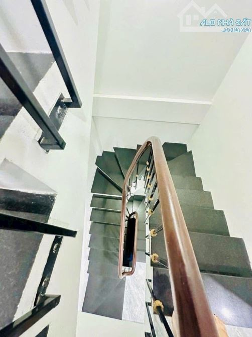BÁN NHÀ Ngõ 16 Hoàng Cầu, Đống Đa, Nói không với Quy hoạch DT 50m, 7 Tầng , MT 4,1m, 🧧G.i - 5