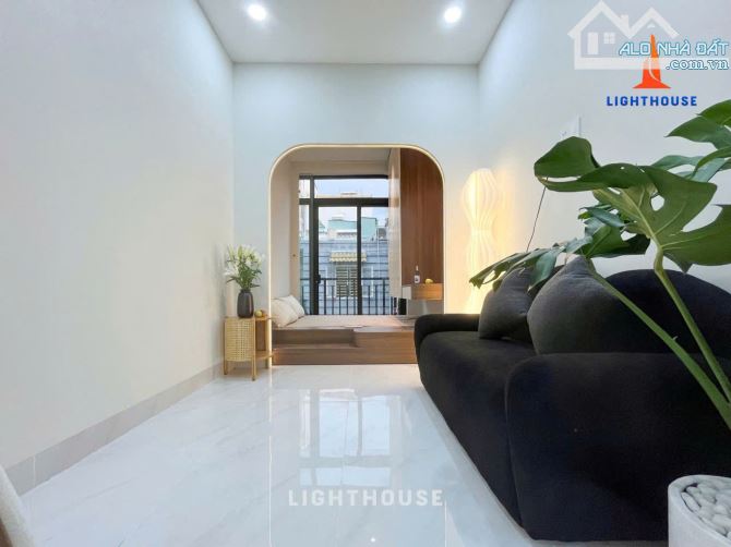 CĂN STUDIO TÁCH BẾP BAN CÔNG SIÊU ĐẸP TẠI TÔ HIẾN THÀNH Q10 - 5