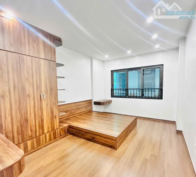 *NHÀ ĐẸP ! Ở NGAY & ĐẦU TƯ_ HIẾM ! 42,5M2 _10,75 TY, NGÕ THOÁNG TRƯỚC SAU_ TRẦN CUNG - 5