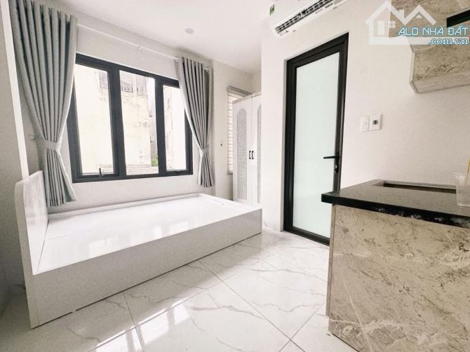 BÁN NHÀ DÒNG TIỀN QUẬN CẦU GIẤY DT 45M 6 TẦNG 12 CĂN HỘ DOANH THU 60TRIỆU/THÁNG GIÁ 11 TỶ - 5