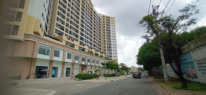 6.2T.Ỷ - XE HƠI TỚI NHÀ - 30M RA MẶT TIỀN - 110M2(5×22), SÁT TRƯỜNG HOA LƯ, HIỆP PHÚ - 5