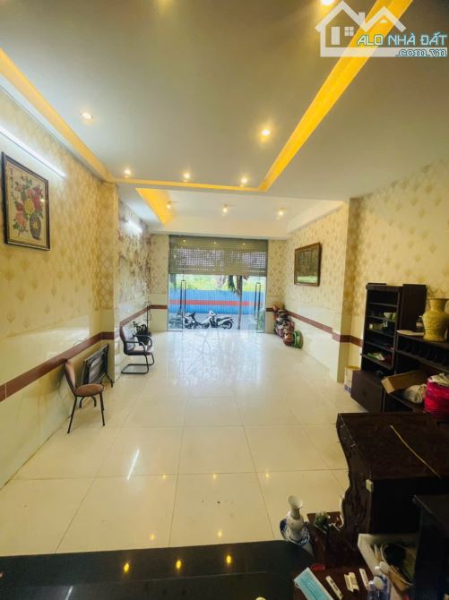 Bán nhà mặt tiền đường số Phạm Hữu Lầu, Quận 7, DT 5x18,5m. Giá 13,8 tỷ - 5