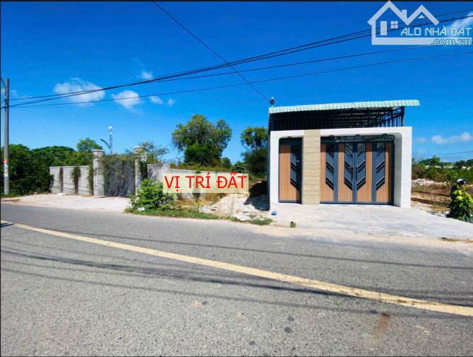 Chủ ngộp bán lỗ 150tr tại thị trấn Phước Hải. có 5 lô liền kề - 5