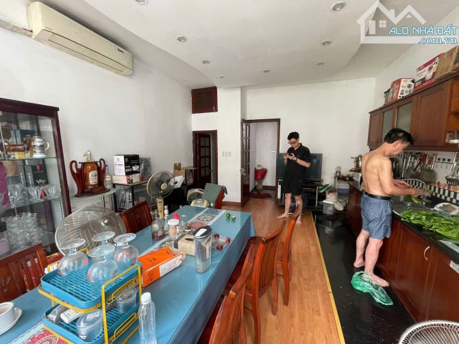 Cho thuê nhà MP Hàng Vôi: 31m2 x 5 tầng, MT: 5m, nhà mới, thông sàn, nguyên căn. - 5