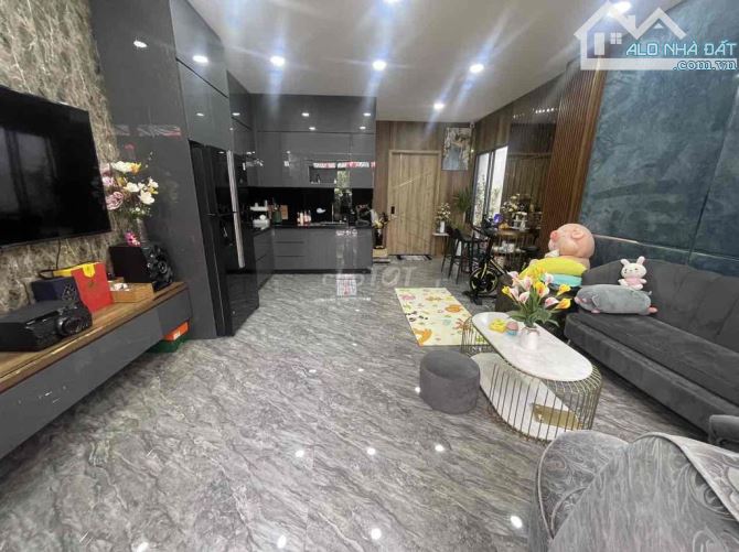 Giảm sâu 13 tỷ cần bán gấp nhà đường Điện Biên Phủ,13x15m, ngay CV Lê văn Tám - 5