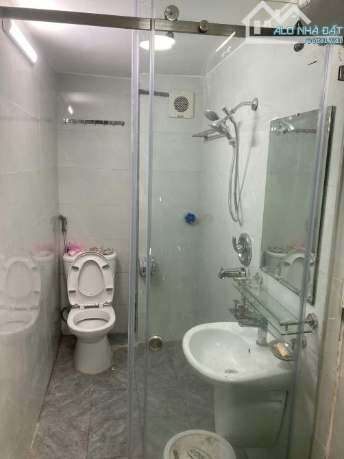 CHO THUÊ NHÀ NGUYÊN CĂN ĐỨC GIANG - VỈA HÈ - Ô TÔ TRÁNH- 3PN - KINH DOANH CÁC MẶT HÀNG - 5