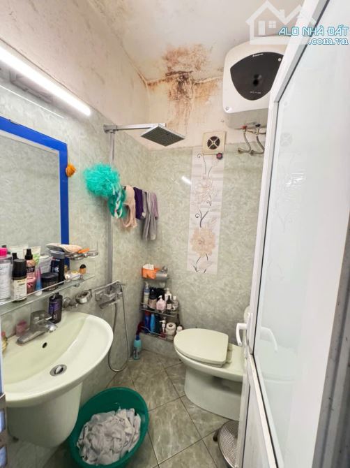 Hàng hiếm!!! Bán nhà phố Nguyễn Văn Cừ - Ngõ thông - Ô tô qua - 30m2 x 5T - Nhỉnh 7 Tỷ - 5