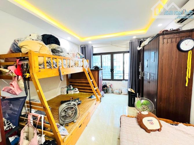 Trịnh Đình Cửu - 6 tầng dân xây - Lô góc - 10 m ra mặt phố - Full nội thất - Ở ngay. - 5
