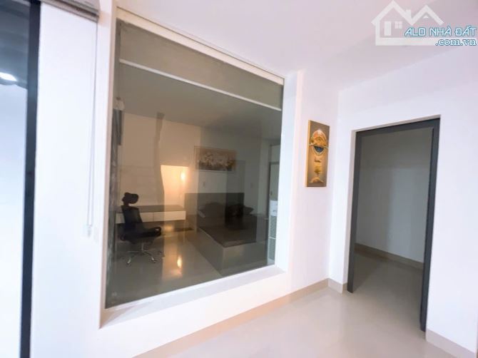 NHÀ MÊ THIẾT KẾ HIỆN ĐẠI CUỐI YMOAL RẼ TRÁI - Loctran - 5